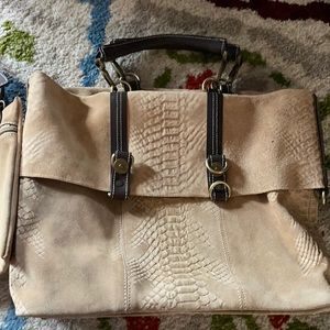 Ghibli Italian leather purse like new (2 pieces)